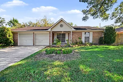 415 Morningside Drive, Friendswood, TX 77546 - Photo 1
