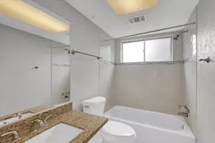 8406 Daycoach Ln, Houston, TX 77064 - Photo 17
