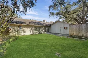 10103 Olympia Dr, Houston, TX 77042 - Photo 27