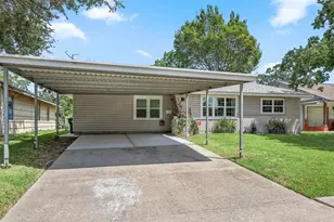 1711 Beusch Dr, Pasadena, TX 77502 - Photo 1