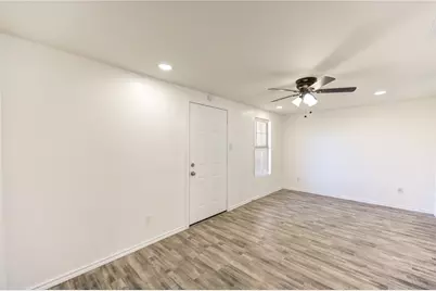 7811 Saint Louis Street, Houston, TX 77028 - Photo 23