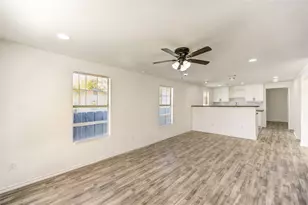 7811 St Louis St, Houston, TX 77028 - Photo 9