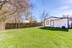 7811 St Louis St, Houston, TX 77028 - Photo 3