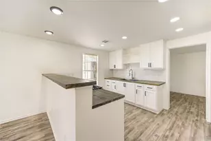 7811 St Louis St, Houston, TX 77028 - Photo 17