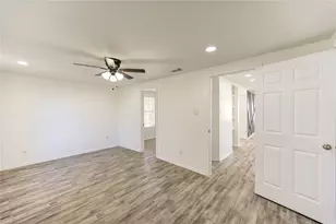 7811 St Louis St, Houston, TX 77028 - Photo 25