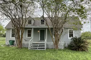 110 Spencer St, Brazoria, TX 77422 - Photo 1
