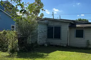 3811 Lila St, Houston, TX 77026 - Photo 3