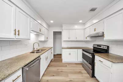 718 Land Grant Drive, Richmond, TX 77406 - Photo 11