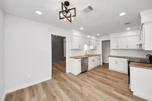 718 Land Grant Dr, Richmond, TX 77406 - Photo 11