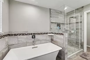 1754 Nocturne Ln, Houston, TX 77043 - Photo 25