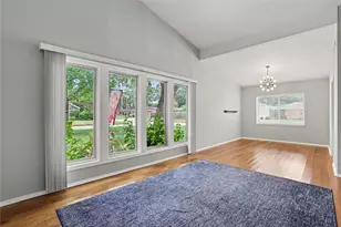 1754 Nocturne Ln, Houston, TX 77043 - Photo 15