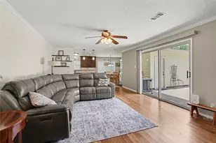 1754 Nocturne Ln, Houston, TX 77043 - Photo 7