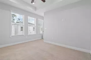 7705 Shannon Dr, Houston, TX 77055 - Photo 9