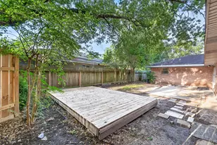 5422 Spellman Rd, Houston, TX 77096 - Photo 27