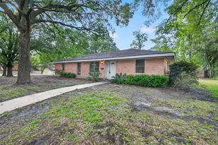 5422 Spellman Rd, Houston, TX 77096 - Photo 1
