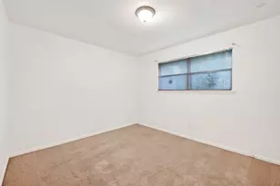 5422 Spellman Rd, Houston, TX 77096 - Photo 17