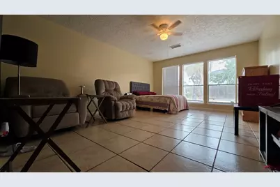 15318 Bonita Springs Drive, Houston, TX 77083 - Photo 19