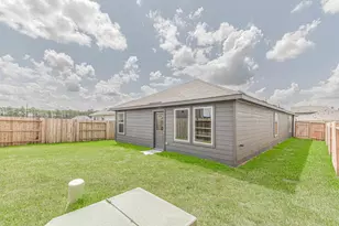 355 Bush Mdw Ln, Magnolia, TX 77354 - Photo 3