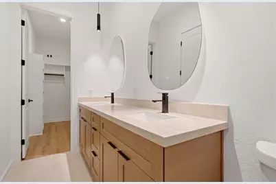 8203 Calhoun Road #B, Houston, TX 77033 - Photo 31