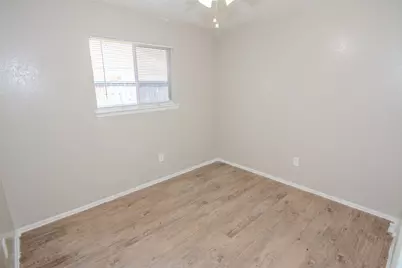 9311 Golden Wood Lane, Houston, TX 77086 - Photo 9
