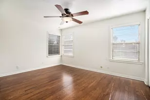 6325 Rowan Ln, Houston, TX 77074 - Photo 11