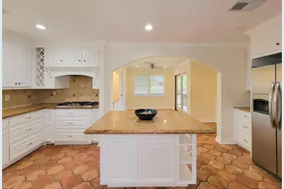 18603 Point Lookout Drive, Houston, TX 77058 - Photo 29