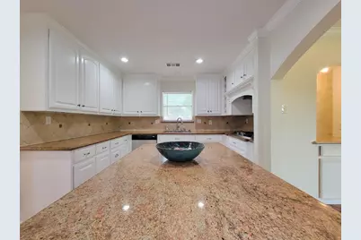 18603 Point Lookout Drive, Houston, TX 77058 - Photo 31