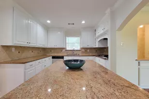 18603 Point Lookout Dr, Houston, TX 77058 - Photo 31