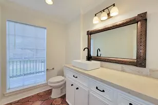 18603 Point Lookout Dr, Houston, TX 77058 - Photo 15