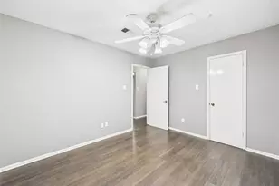 3718 Brookwood Dr, La Porte, TX 77571 - Photo 17