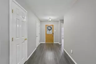 3718 Brookwood Dr, La Porte, TX 77571 - Photo 3