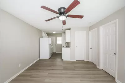 6014 Collingsworth Street, Houston, TX 77026 - Photo 5