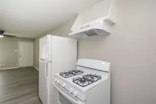 6014 Collingsworth St, Houston, TX 77026 - Photo 7
