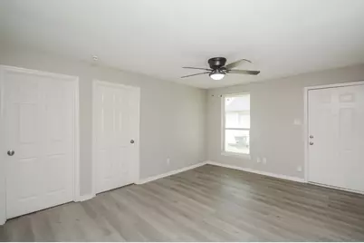 6014 Collingsworth Street, Houston, TX 77026 - Photo 9