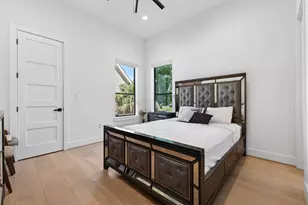 5327 S Braeswood Blvd, Houston, TX 77096 - Photo 27