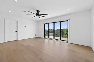 5327 S Braeswood Blvd, Houston, TX 77096 - Photo 33