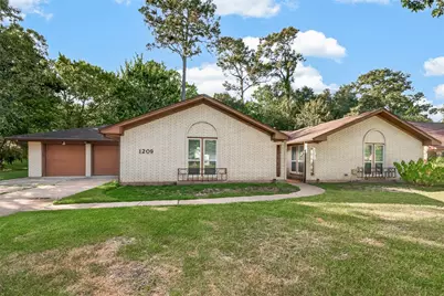 1209 Sunset Drive, Dickinson, TX 77539 - Photo 1