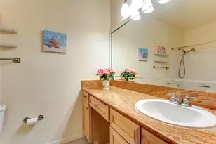 2255 Braeswood Park Dr, Houston, TX 77030 - Photo 19