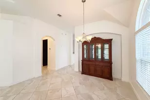 18126 Golden Falls Ln, Spring, TX 77379 - Photo 9
