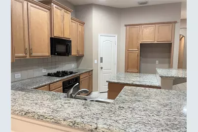 3305 N Knollcrest Lane, Pearland, TX 77584 - Photo 9