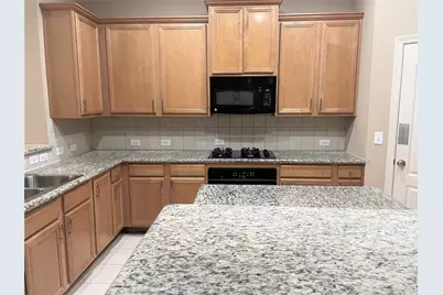 3305 N Knollcrest Lane, Pearland, TX 77584 - Photo 5