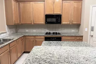 3305 N Knollcrest Ln, Pearland, TX 77584 - Photo 5