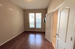 3305 N Knollcrest Ln, Pearland, TX 77584 - Photo 13