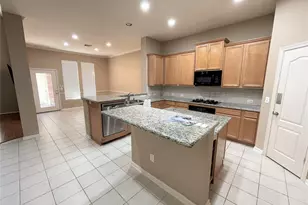 3305 N Knollcrest Ln, Pearland, TX 77584 - Photo 7