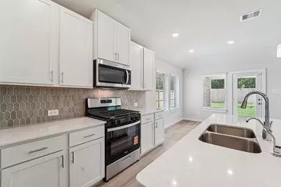 5229 Cypress Rose Drive, Pearland, TX 77584 - Photo 17