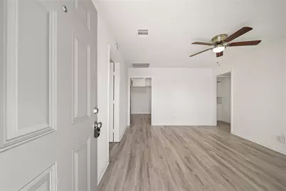 2942 Knotty Oaks Trail, Houston, TX 77045 - Photo 27