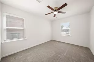 2942 Knotty Oaks Trail, Houston, TX 77045 - Photo 11