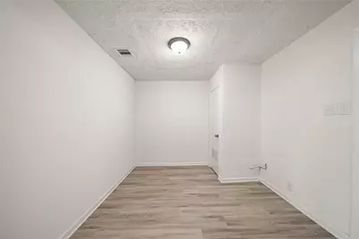 2942 Knotty Oaks Trail, Houston, TX 77045 - Photo 23