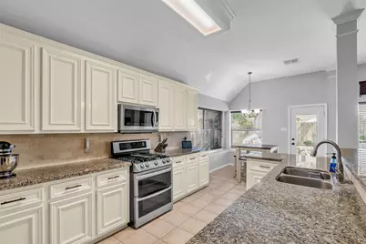 3615 Parkshire Drive, Pearland, TX 77584 - Photo 9