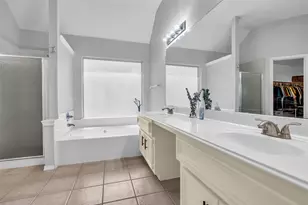 3615 Parkshire Dr, Pearland, TX 77584 - Photo 17